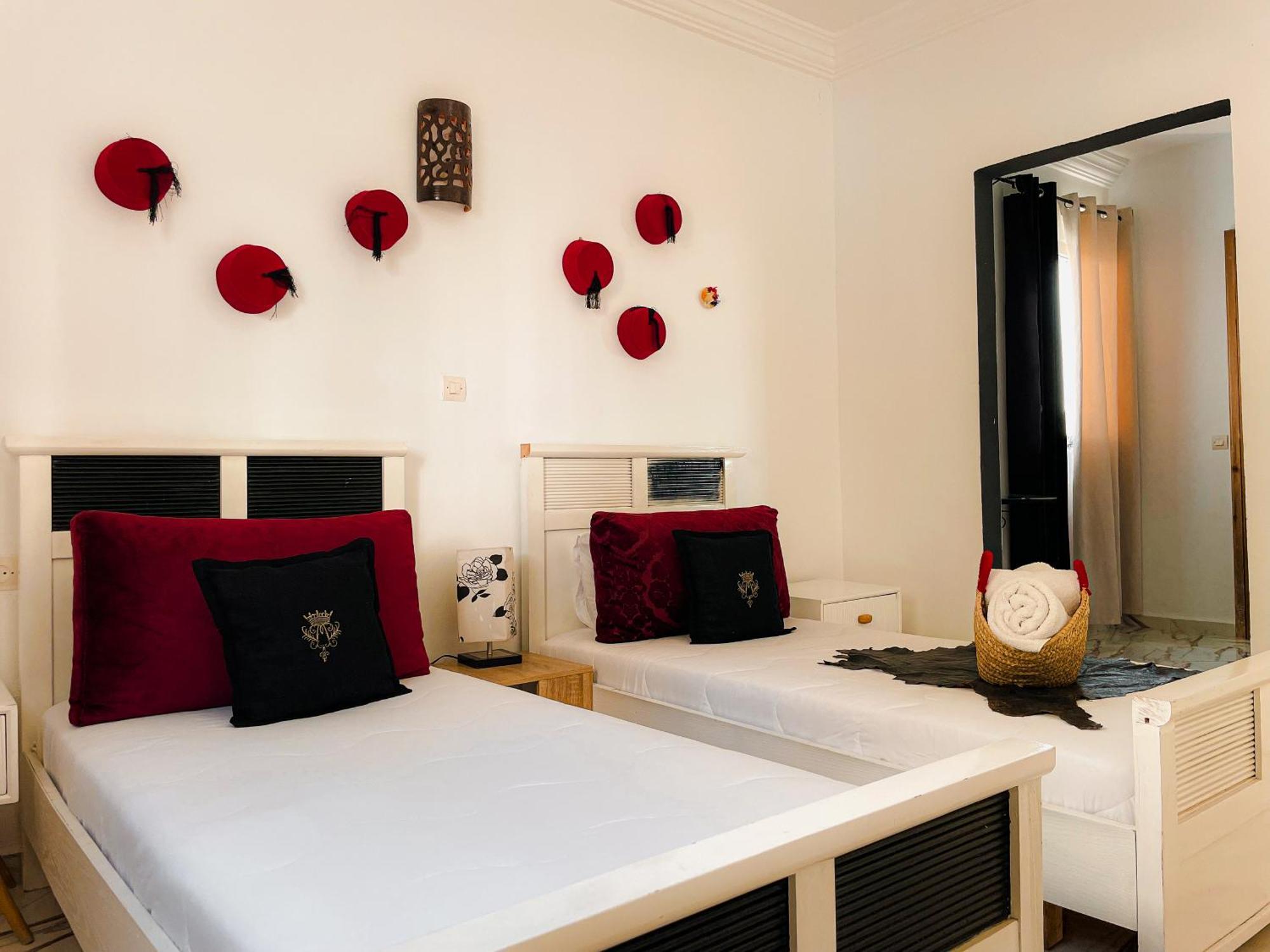 Hotel Princesse Ilham Chefchaouen Bagian luar foto