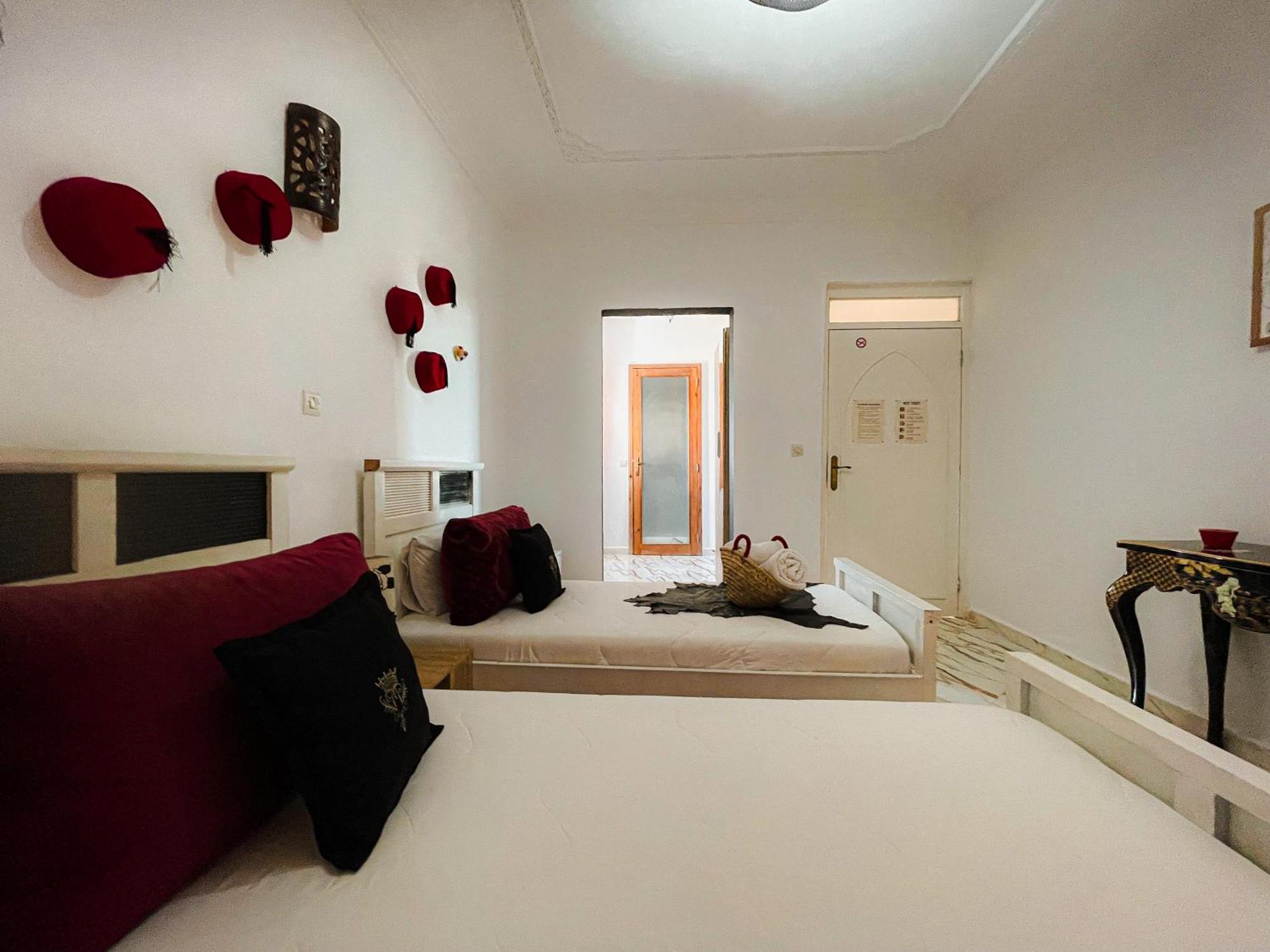 Hotel Princesse Ilham Chefchaouen Bagian luar foto